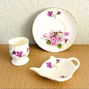 Royal Stuart three-piece set, egg holder / tea bag rest / saucer, purple floral